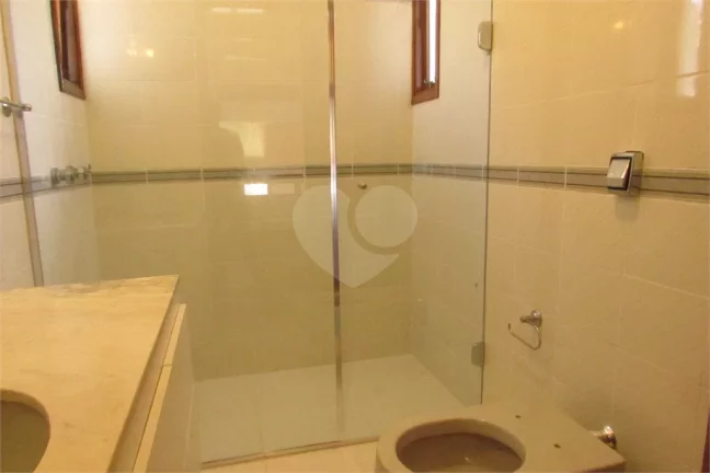 Imagem Casa para alugar com 4 quartos, sendo 2 suítes, em Vila São Francisco, São Paulo - SP