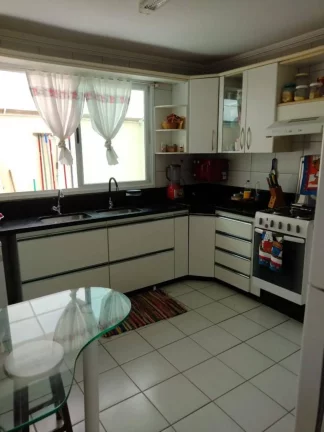 Imagem Casa à Venda no Condomínio Vila D'Este - Espaço, Conforto e Privacidade!