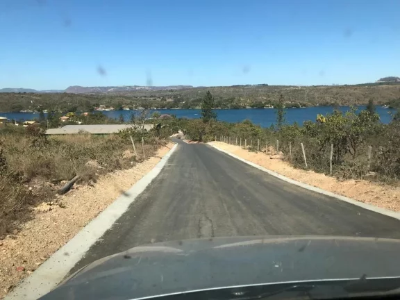 Imagem EXCELENTE RANCHO COMPLETO COM ACESSO Á ÁGUA EM ESTREITO COM ASFALTO ATÉ Á PORTA - 04 dormitórios sendo 03 suítes - Varanda contornando toda á casa