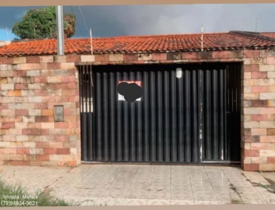 Imagem Casa na Aruana - Espaçosa, Posição Sul, 3 Vagas de Garagem!