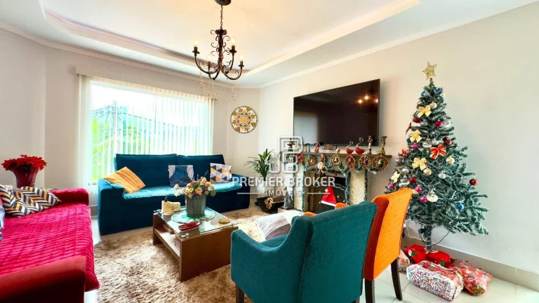 Imagem Casa à venda, 178 m² por R$ 760.000,00 - Vargem Grande - Teresópolis/RJ