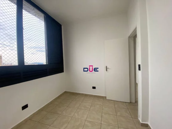 Imagem Apartamento 2 dormitórios para locação no coração do Gonzaga – a menos de 100 metros da praia!