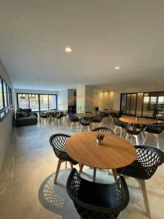 Imagem Apartamento tipo studio com 25 m², localizado no 11º andar. 1 dormitório, 1 banheiro, varanda, ar...