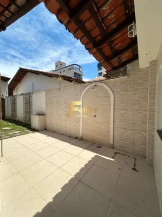Imagem BELÍSSIMA CASA LINEAR DE 03 QUARTOS, SENDO 03 SUÍTES, LOCALIZADA A 200 METROS DA PRAIA EM JARDIM CAMBURI, VITÓRIA/ES!