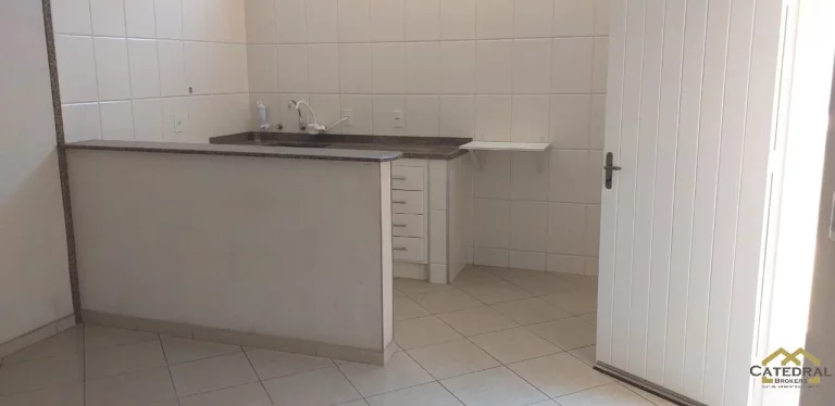 Imagem Ótima casa térrea na Vila Progresso com 2 dormitórios por R$650.000,00 - Jundiaí/SP
