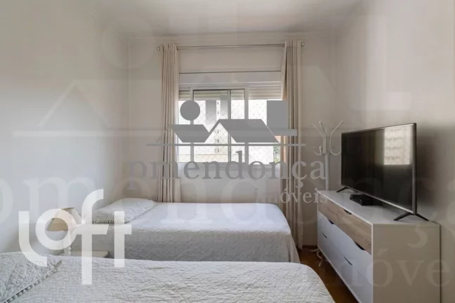 Imagem Apartamento em Perdizes andar alto com 4 quartos ( 3 sui­tes ) e 3 vagas, 158m²