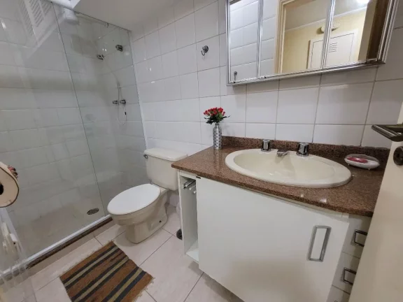 Imagem APARTAMENTO AMPLO COM 3 SUÍTES E PEQUENA VISTA PARA O MAR
