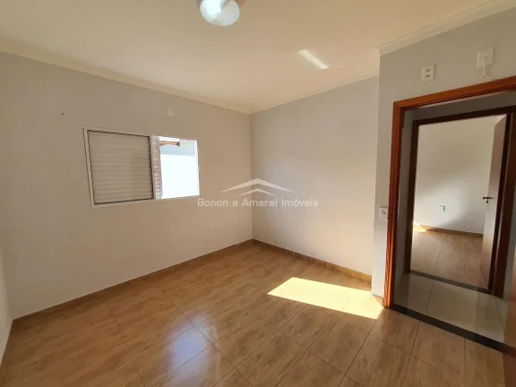Imagem Casa àvenda, no João Aranha Paulínia

Casa térrea muito bem localizada no bairro, próxima a mer...