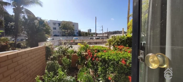 Imagem Apartamento á venda na Jatiúca, 3/4, 2 suites, 200m da praia, 100m2 ótimo local