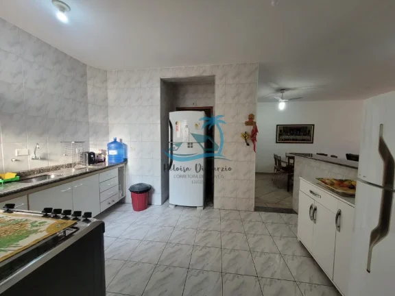 Imagem Apartamento com 4 dormitórios a venda no Tenório em Ubatuba.