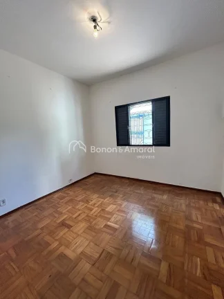 Imagem Excelente oportunidade em uma das regiões mais desejadas da cidade!
Terreno de 330 m², casa reform...