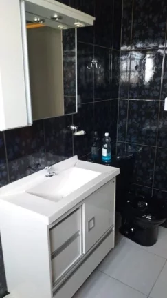Imagem Sobrado com 3 dormitórios à venda, 217 m² por R$ 790.000,00 - Jardim das Flores - Suzano/SP