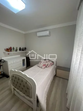 Imagem Casa Alto Padrão Loteamento Industrial II