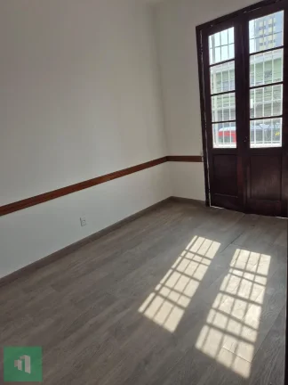 Imagem Sobrado com 4 quartos em Santo André, Centro