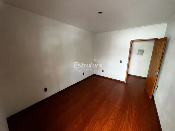 Imagem Uma casa na localização perfeita para você!