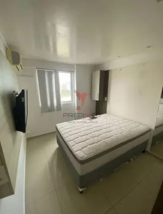 Imagem Apartamento no Jardim Oceania,porteira fechada ao lado da praça, 400 m da praia..2 Vagas
