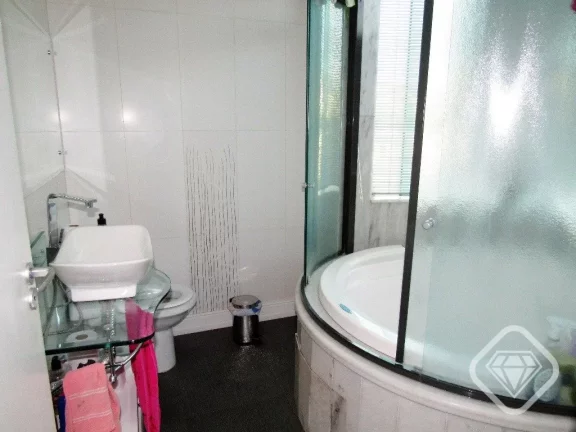 Imagem Residência com Piscina e Terraço no Jardins do Prado

Casa individual em loteamento monitorado com...