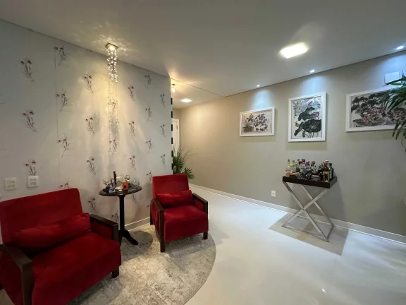 Imagem Apartamento mobiliado com 4 suítes e 3 vagas de garagem no bairro Fazenda em Itajaí