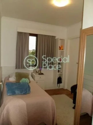 Imagem Reformado! Ótima localização na Vila Romana Apartamento aconchegante com boa planta, varanda envi...