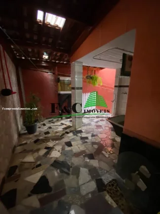 Imagem Casa para Venda em Limeira, Jardim Planalto, 3 dormitórios, 1 suíte, 2 banheiros, 3 vagas