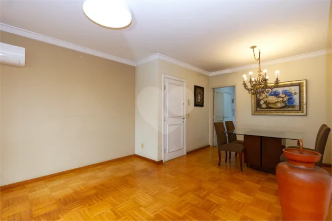 Imagem Apartamento à venda com 3 quartos, sendo 2 suítes, no condomínio Villaggio de Bologna, São Paulo - SP