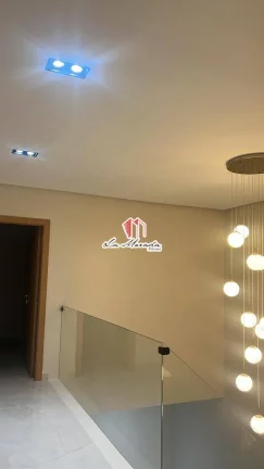 Imagem Residencial Estoril - Aleixo, 220m², 3 SUÍTES, 4 VAGAS, ENERGIA SOLAR!