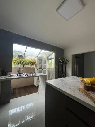 Imagem Casa moderna no Pilarzinho