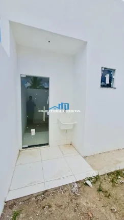Imagem Casa para Venda em Feira de Santana, Feira 7, 2 dormitórios, 1 banheiro, 2 vagas