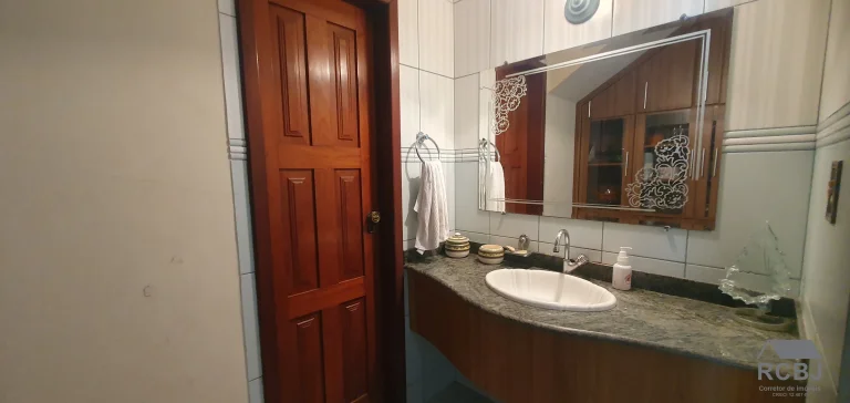 Imagem CASA COMERCIAL em ESMERALDAS - MG, CENTRO