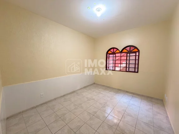 Imagem Aluguel de Casa 2 Quartos em Guará II, Brasília – 79m² por R$2000