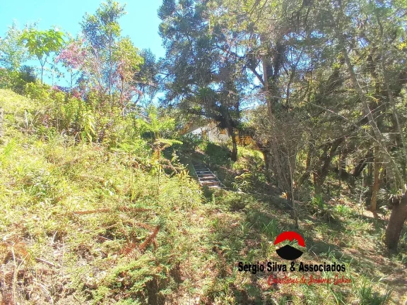 Imagem Casa a Venda por R$ 490.000,00 no Vale Encantado em Campos do Jordão/SP.