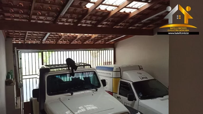 Imagem Casa à venda no Parque São Jorge na Granja Viana - Batelli Imóveis