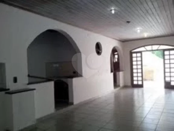 Imagem Sobrado à venda com 3 quartos, sendo 1 suíte, em Morumbi, São Paulo - SP