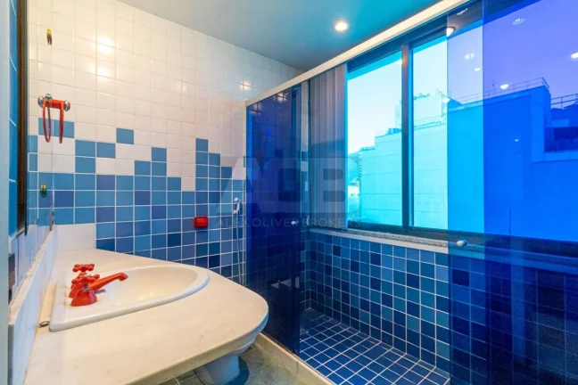 Imagem Cobertura à venda na Atlântica, 4quartos, 425m2, linear, 1vg, Copacabana.