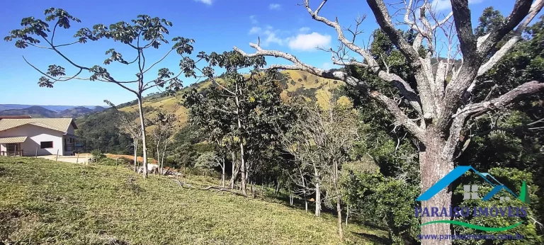 Imagem Terreno a venda em Gonçalves com vista para a Pedra do Baú.