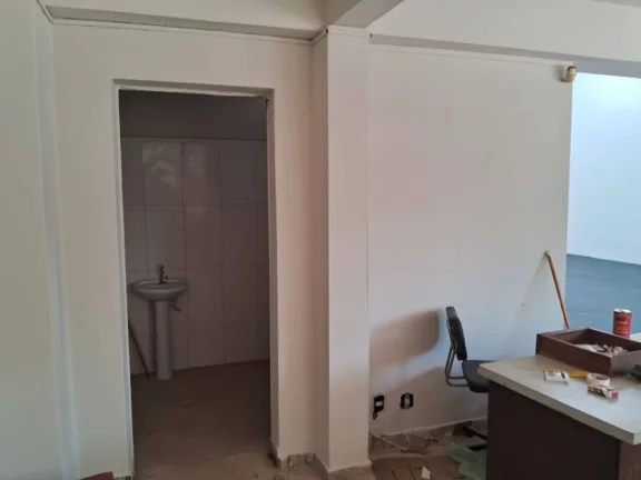 Imagem Ótimo barracão, próximo à Av. Duque de Caxias