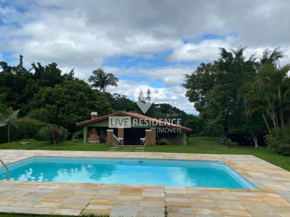 Imagem Capela do Barreiro Casa de Madeira e Alvenaria em Condomínio com Lazer