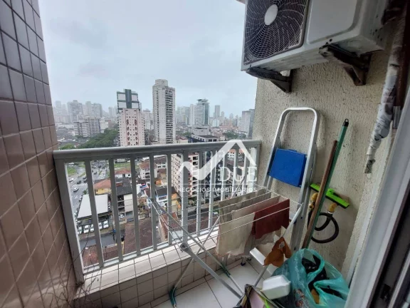 Imagem Apartamento em condominio clube, oriinalmente com 3 dormitórios e hoje com sala estendida. 1 vaga de garagem garantida e livre. PORTEIRA FECHADA