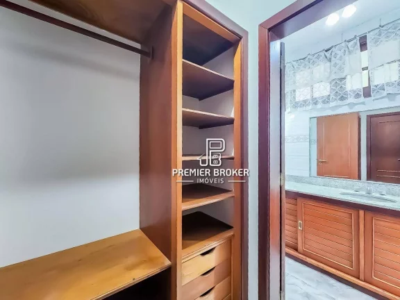 Imagem Casa à venda, 215 m² por R$ 1.300.000,00 - Albuquerque - Teresópolis/RJ