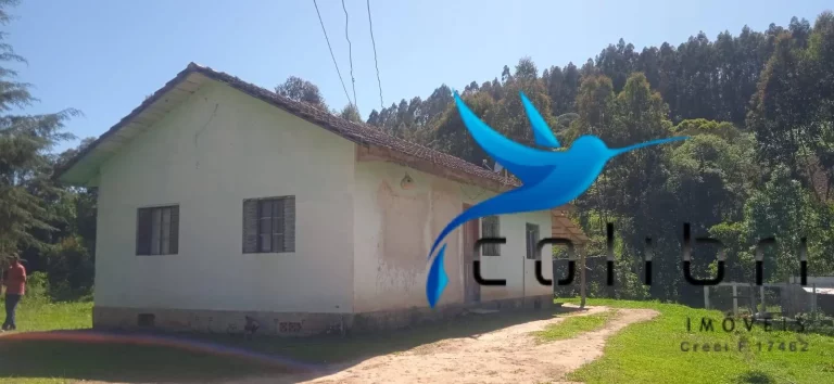 Chácara com 3 Quartos à Venda, 10.300 m² em Agua Clara - Quitandinha