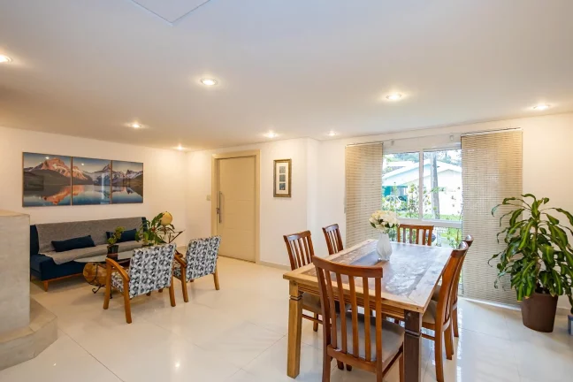 Imagem Casa térrea em condomínio em Santa Felicidade 2 suites