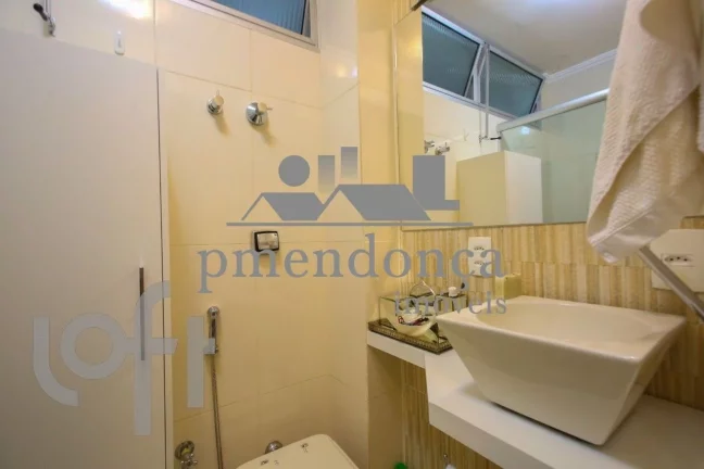 Imagem Apartamento à venda em Pinheiros com 2 quartos e 1 vaga ,81m2