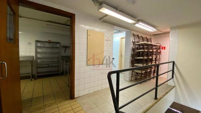 Imagem Salão comercial para eventos ou restaurantes para alugar