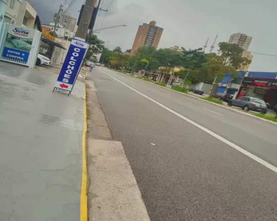 Imagem Salão comercial com 190m² na Av. Corifeu de Azavedo