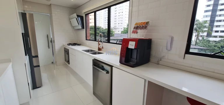 Imagem Vende lindo apartamento de 165m² porteira fechada na Vila Andrade.