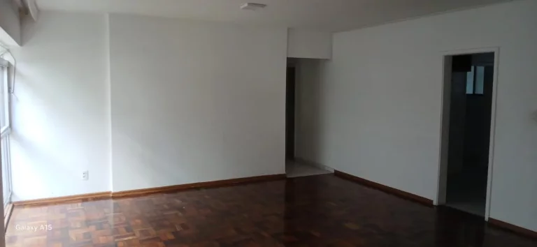 Imagem Apartamento com 3 dormitórios e vaga de garagem na Bela Vista