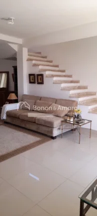 Imagem Casa encantadora à venda no Condomínio Terras do Oriente, em Valinhos-SP.

Com 3 dormitórios, inc...