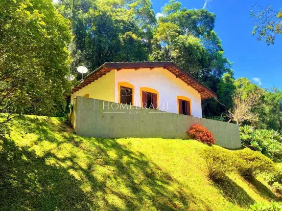 Imagem Casa em Condomínio Fechado à Venda em Campos do Jordão | Terreno de 2.500m2 e Lazer Completo