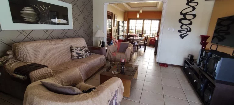 Imagem Sua Casa dos Sonhos em Lauro de Freitas num Condomínio Privilegiado!