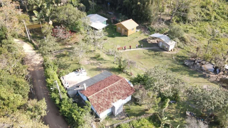 Imagem Casa à Venda 45m2, Terreno com 640m2, Não Financiável, na Figueira Grande, Imaruí/SC